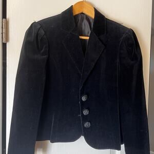 VTG Women’s black velvet blazer with puff sleeves Small Very Cute High Quality
